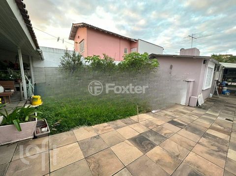 Image 6 - 898040
