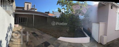 Image 3 - 898040