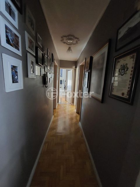 Image 3 - 898094
