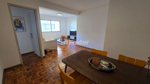 Image 1 - 898107