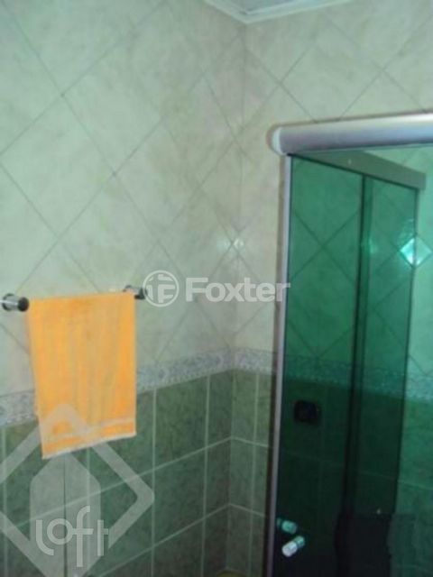Image 7 - 898108