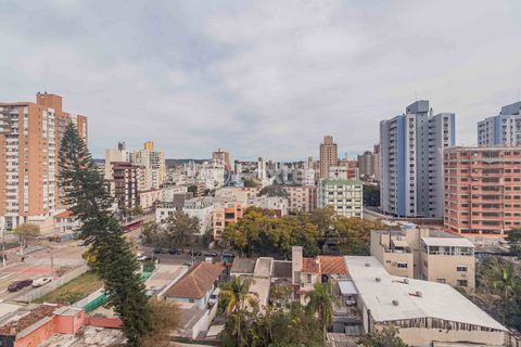 Image 3 - 898205