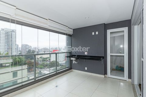 Image 4 - 898225