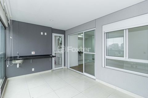 Image 3 - 898225