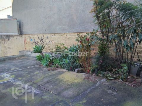Image 7 - 898234
