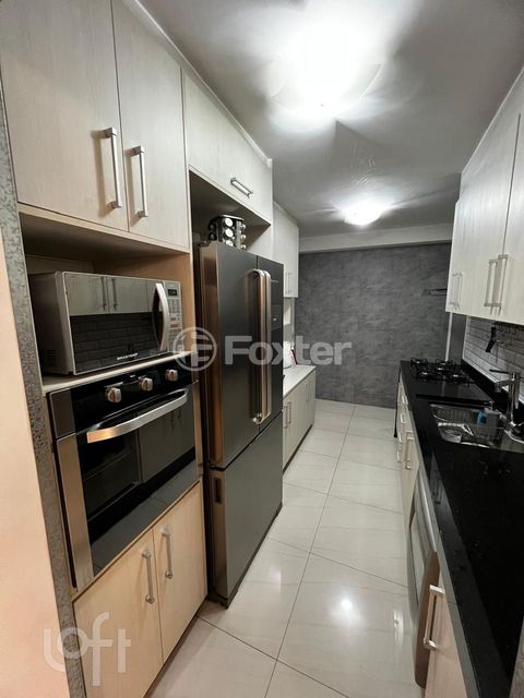 Image 7 - 898236