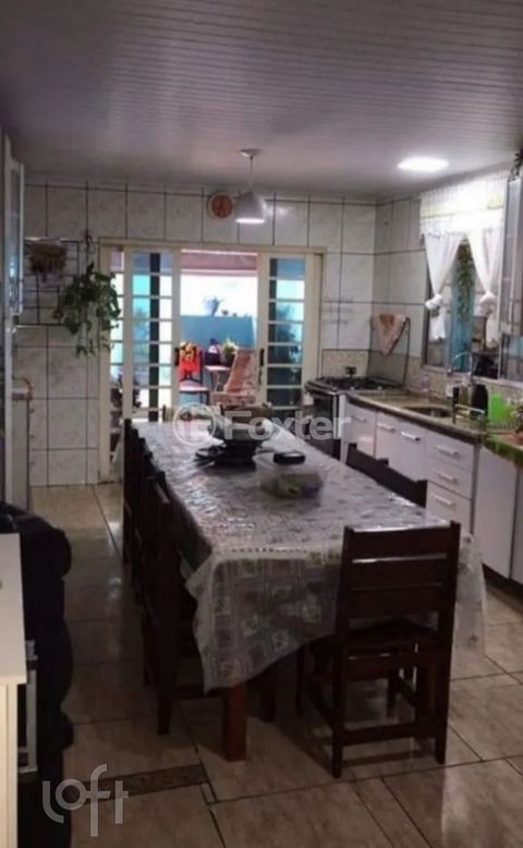 Image 9 - 898245