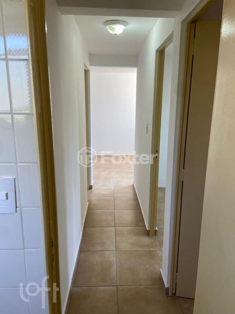 Image 8 - 898263