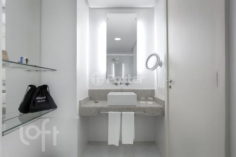 Image 9 - 898272