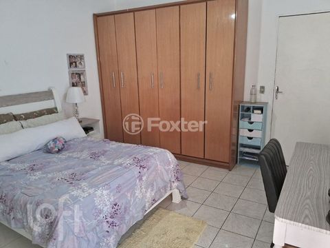 Image 7 - 898279
