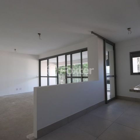 Image 4 - 898282