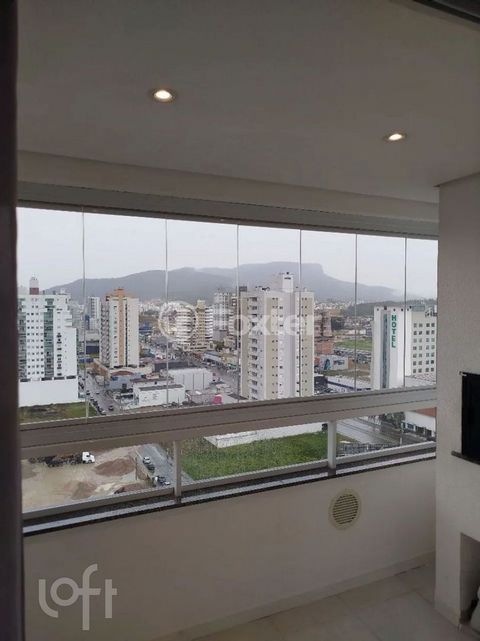 Image 9 - 898301