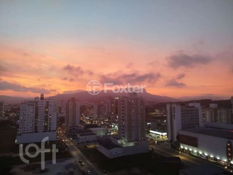 Image 14 - 898301