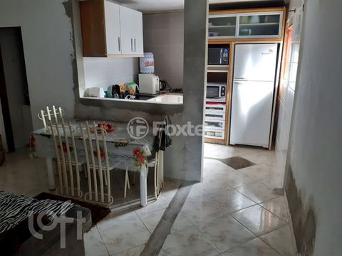 Image 7 - 898303