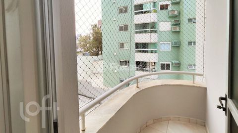 Image 13 - 898304