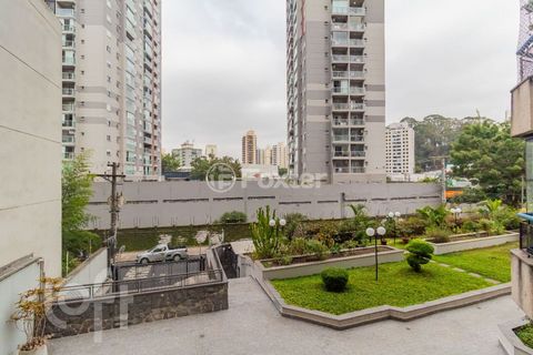Image 11 - 898345