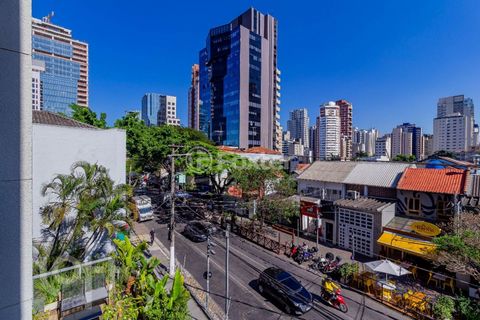Image 7 - 898348