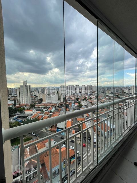 Image 2 - 898351