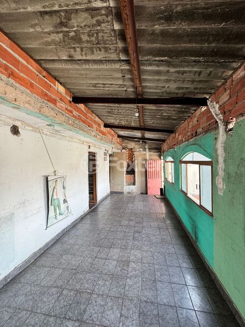 Image 3 - 898352