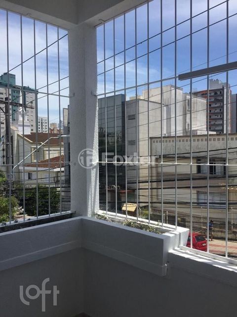 Image 2 - 898358