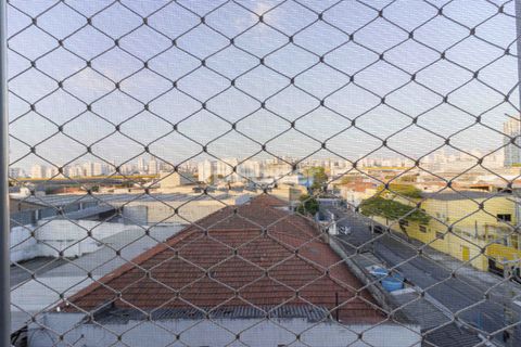 Image 4 - 898379