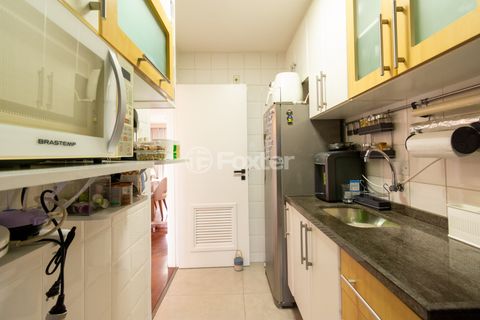 Image 6 - 898381