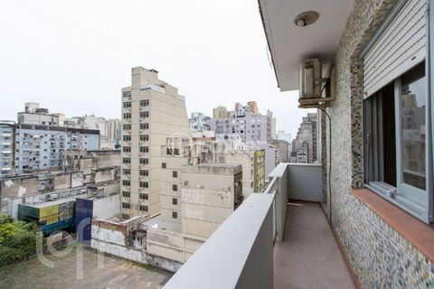 Image 4 - 898420