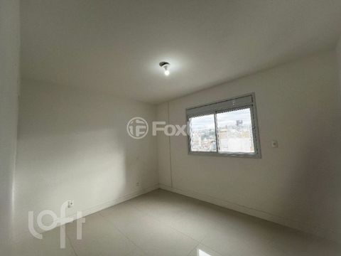 Image 5 - 898425