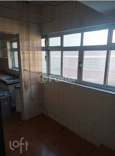 Image 3 - 898427