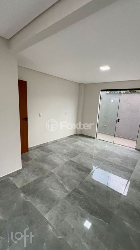 Image 3 - 898429