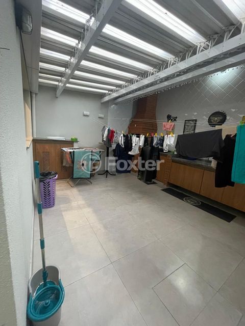 Image 9 - 898442