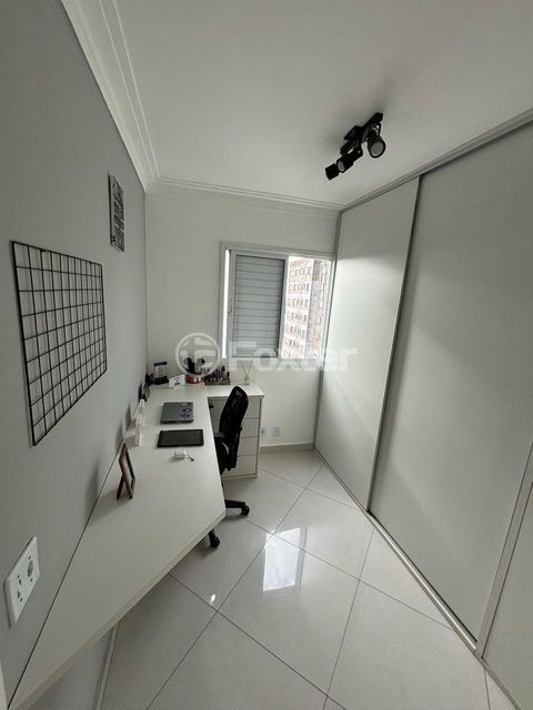Image 8 - 898453