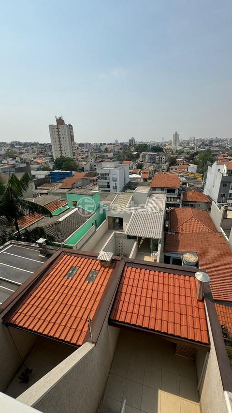 Image 12 - 898456