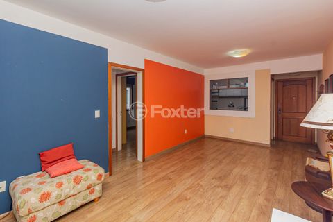 Image 8 - 898488