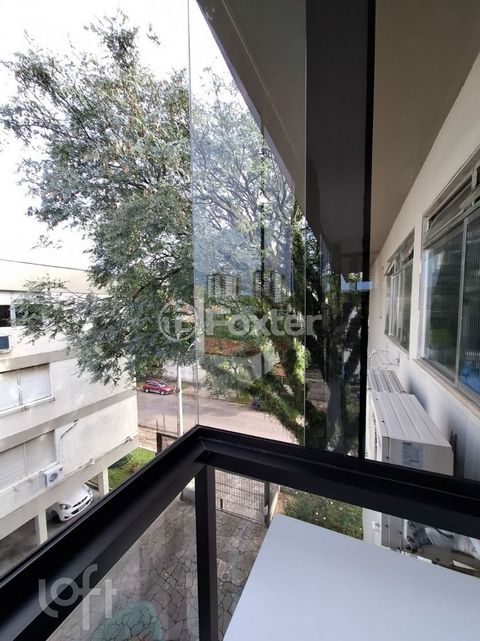 Image 5 - 898509