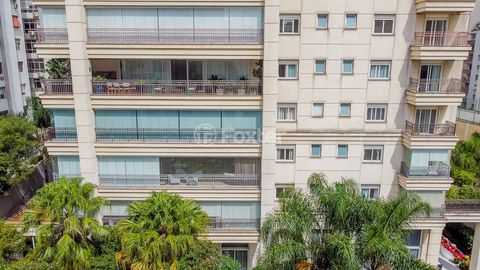 Image 7 - 898531