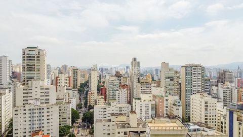Image 11 - 898531