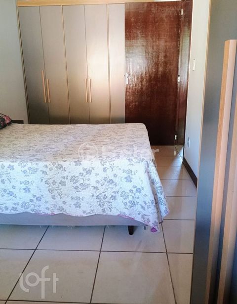 Image 7 - 898542