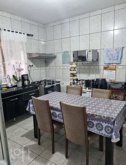 Image 4 - 898547