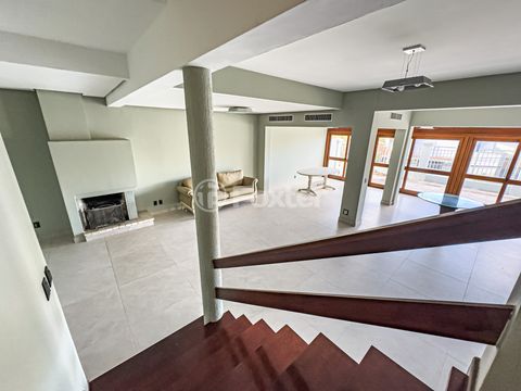 Image 3 - 898554