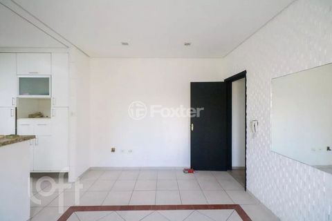 Image 8 - 898613