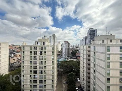 Image 14 - 898618