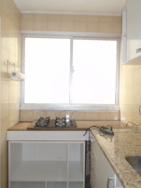 Image 3 - 898620