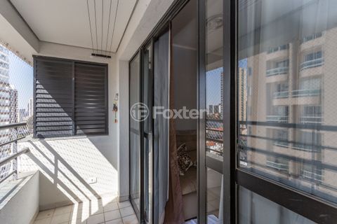 Image 7 - 898636
