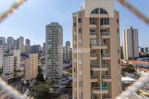 Image 6 - 898636