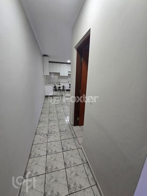 Image 17 - 898663