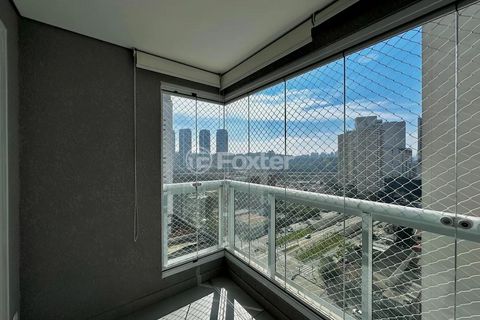 Image 16 - 898680
