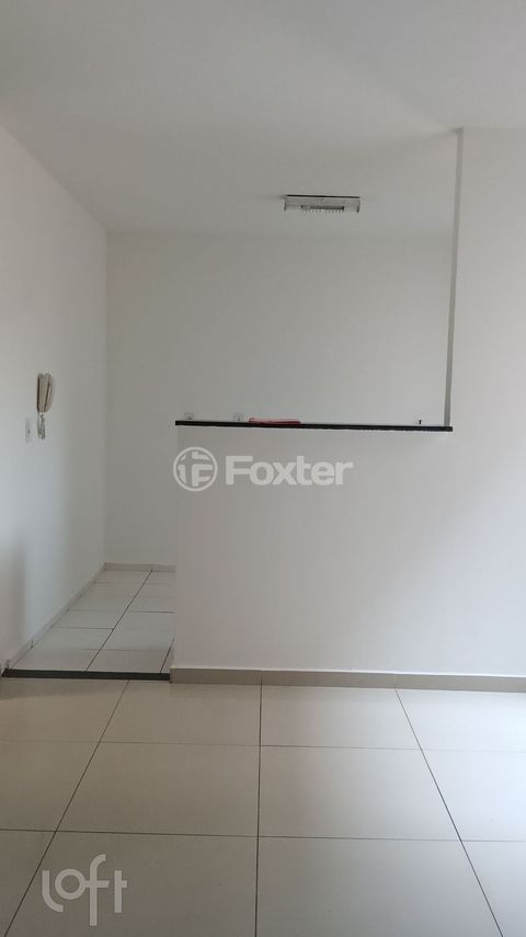 Image 2 - 898738
