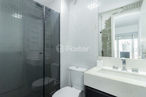 Image 14 - 898753