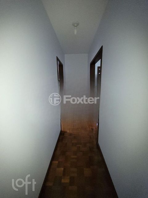 Image 8 - 898756